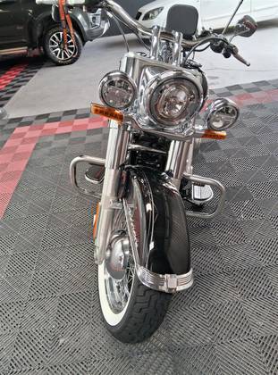HARLEY-DAVIDSON SOFTAIL DELUXE 